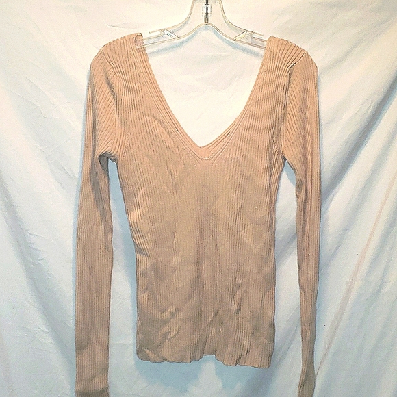 H&M WOMEN'S LONG SLEEVE Ribbed SWEATER KNIT TOP V NECK MEDIUM - Picture 1 of 5